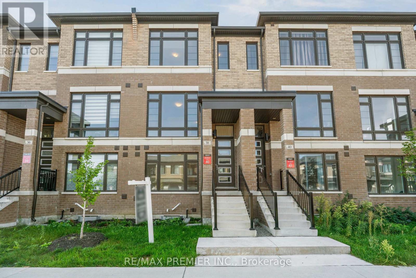 38 Cherry Hill Ln, Barrie, ON L4N 6K7