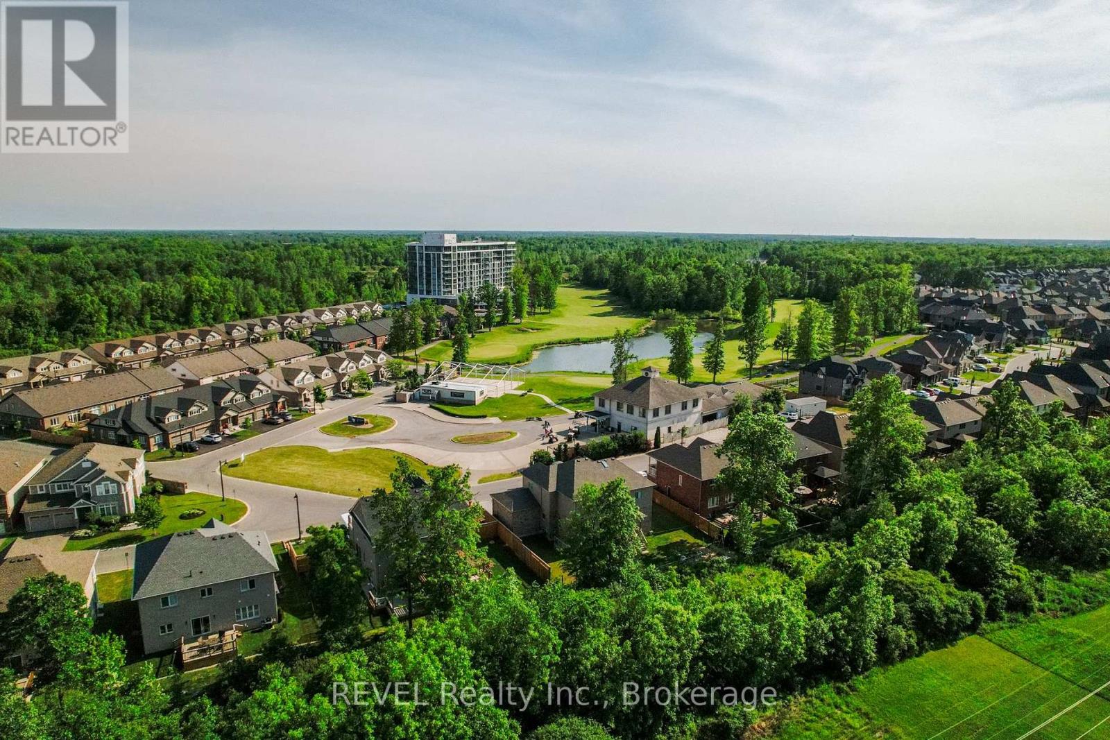 1003 7711 Green Vista Gate, Niagara Falls, ON L2G 0Y9