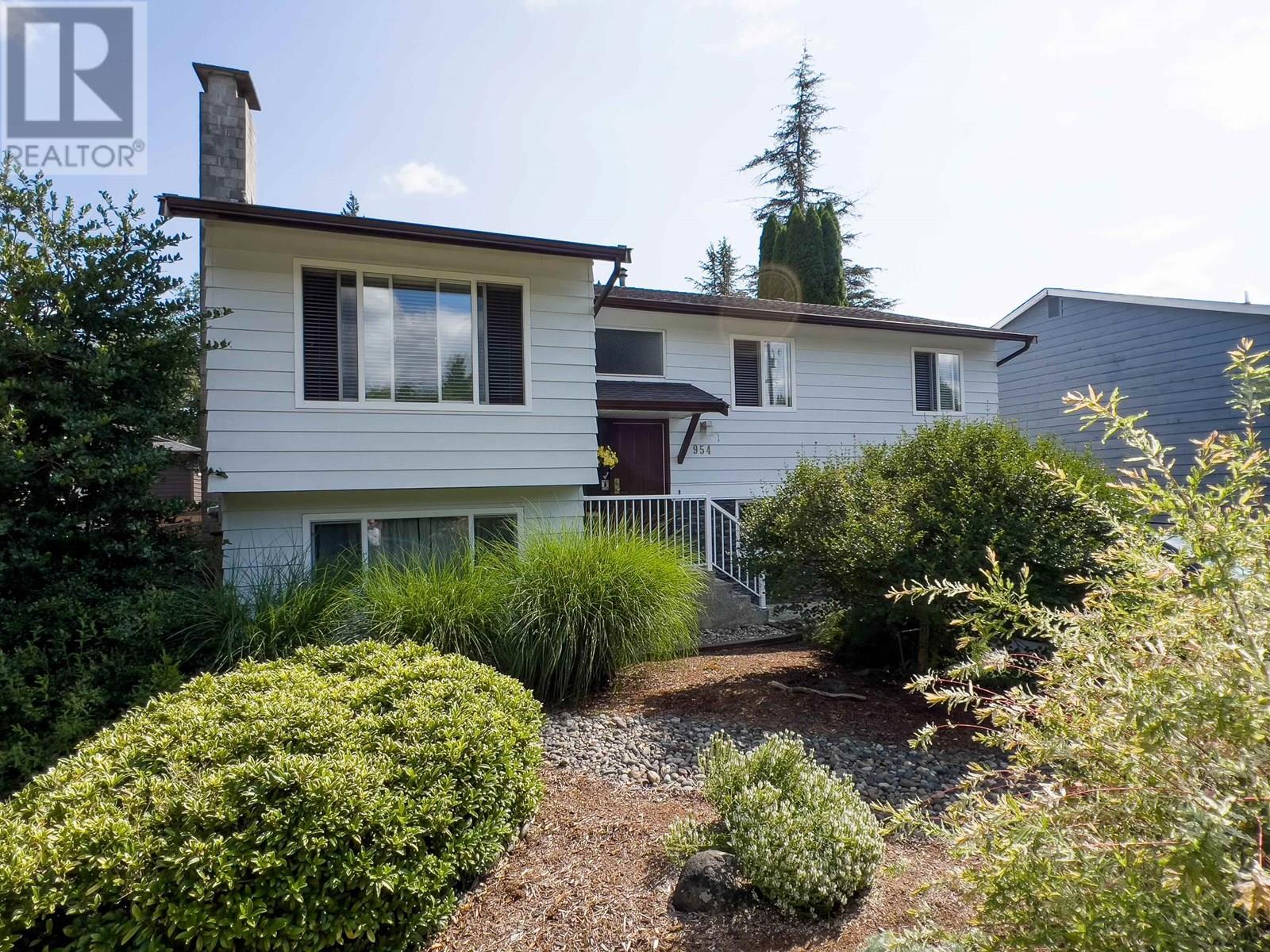 954 Lincoln Ave, Port Coquitlam, BC V3B 5L3