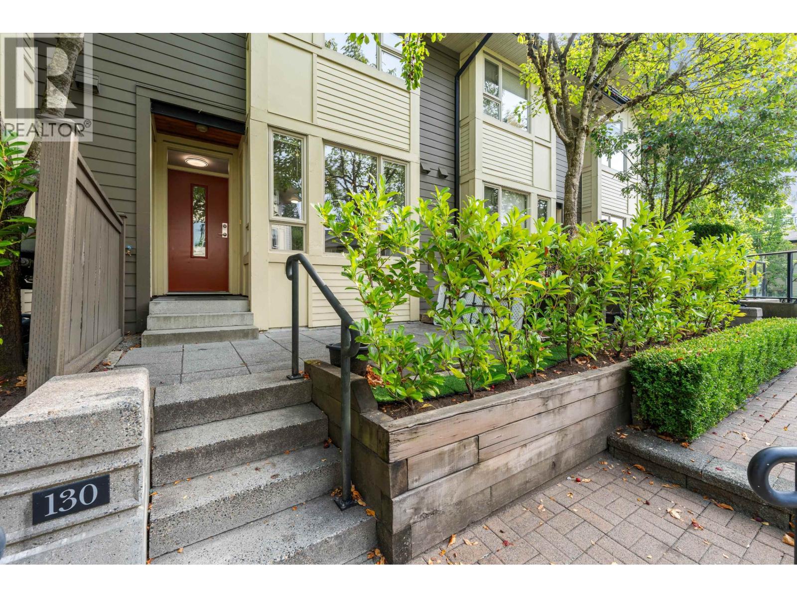 9229 University Crescent Unit 130, Burnaby, BC V5A 4Z2