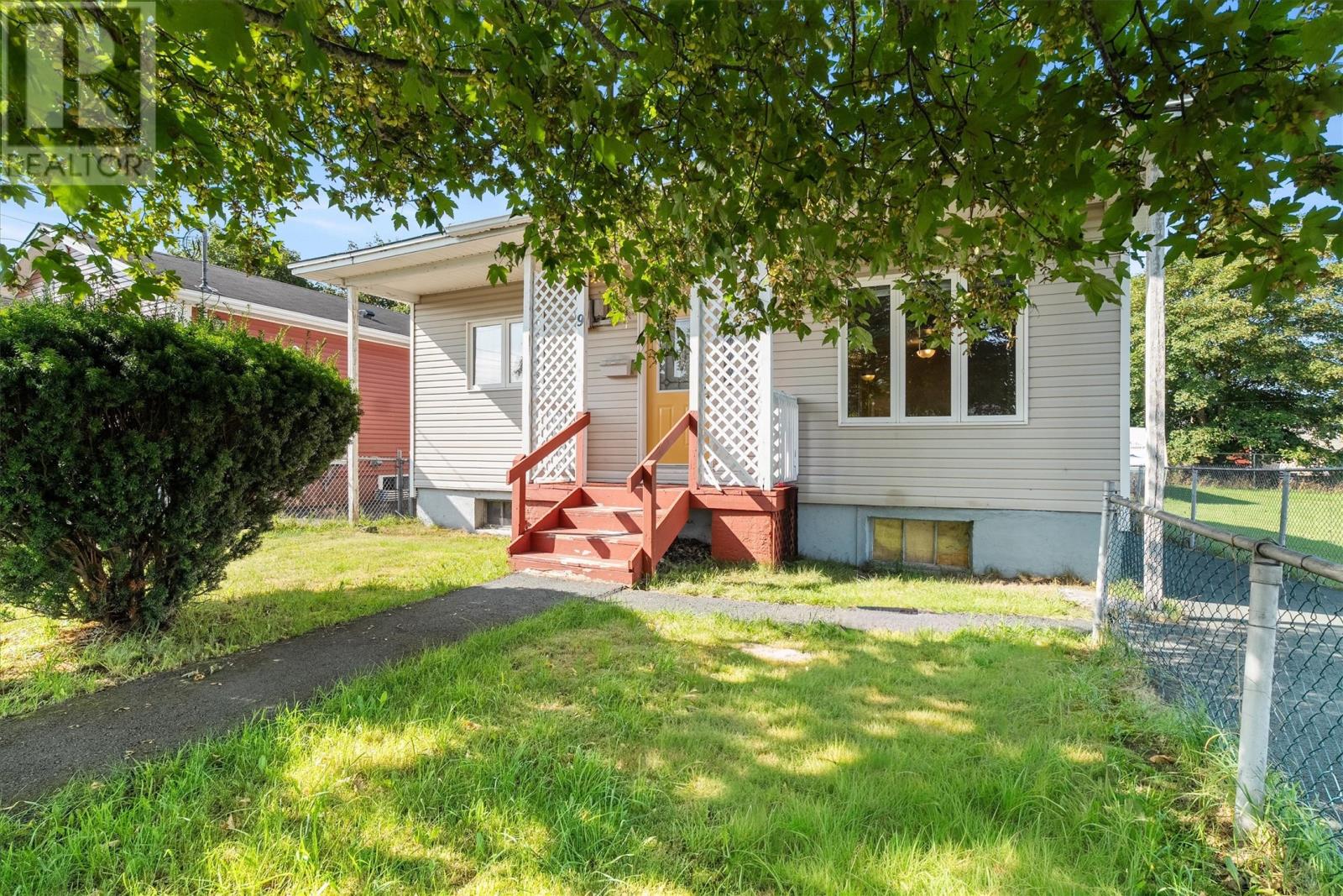 9 Froude Ave, St. John's, NL A1E 3B8