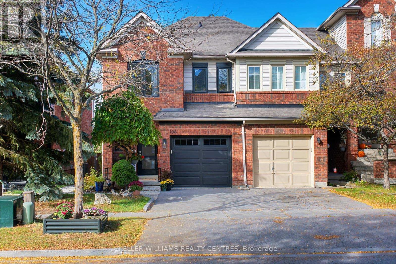 108 Mugford Rd, Aurora, ON L4G 7J8