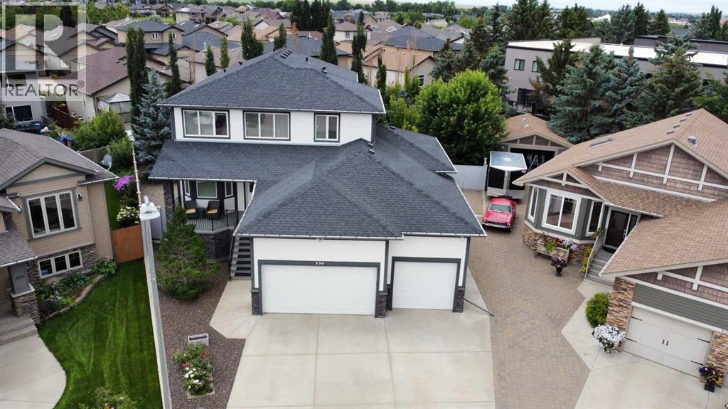 230 Couleesprings Grv S, Lethbridge, AB T1K 5P1