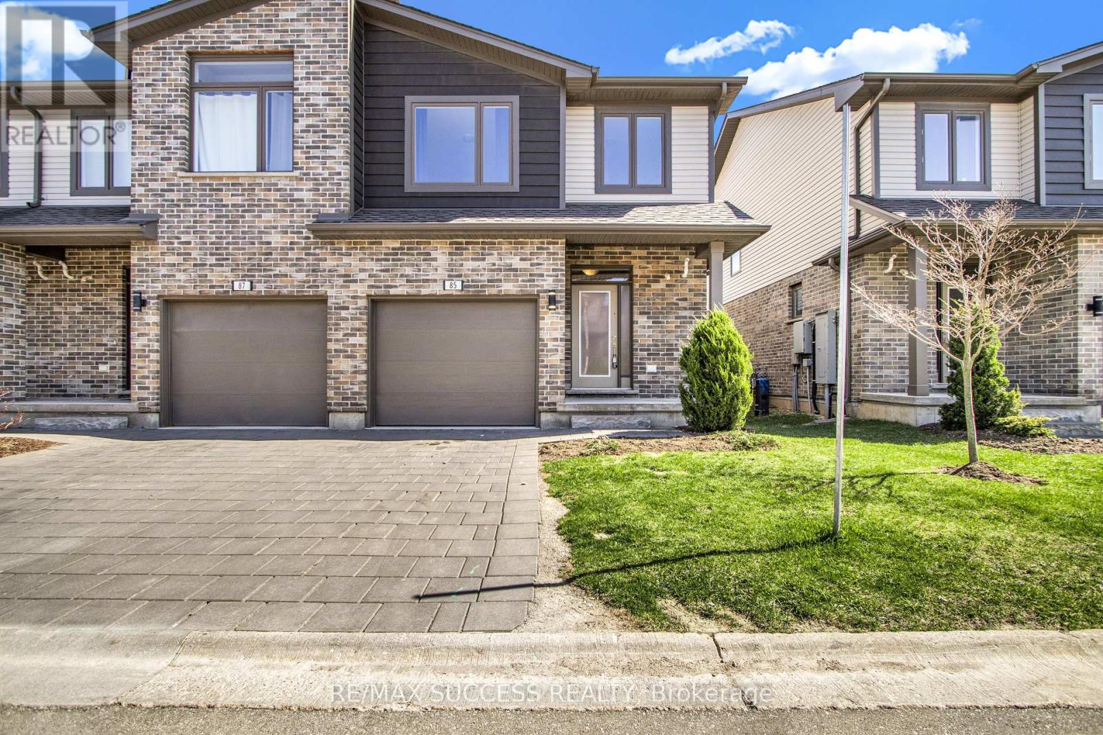 85 1960 Dalmagarry Rd, London, ON N6G 0T8