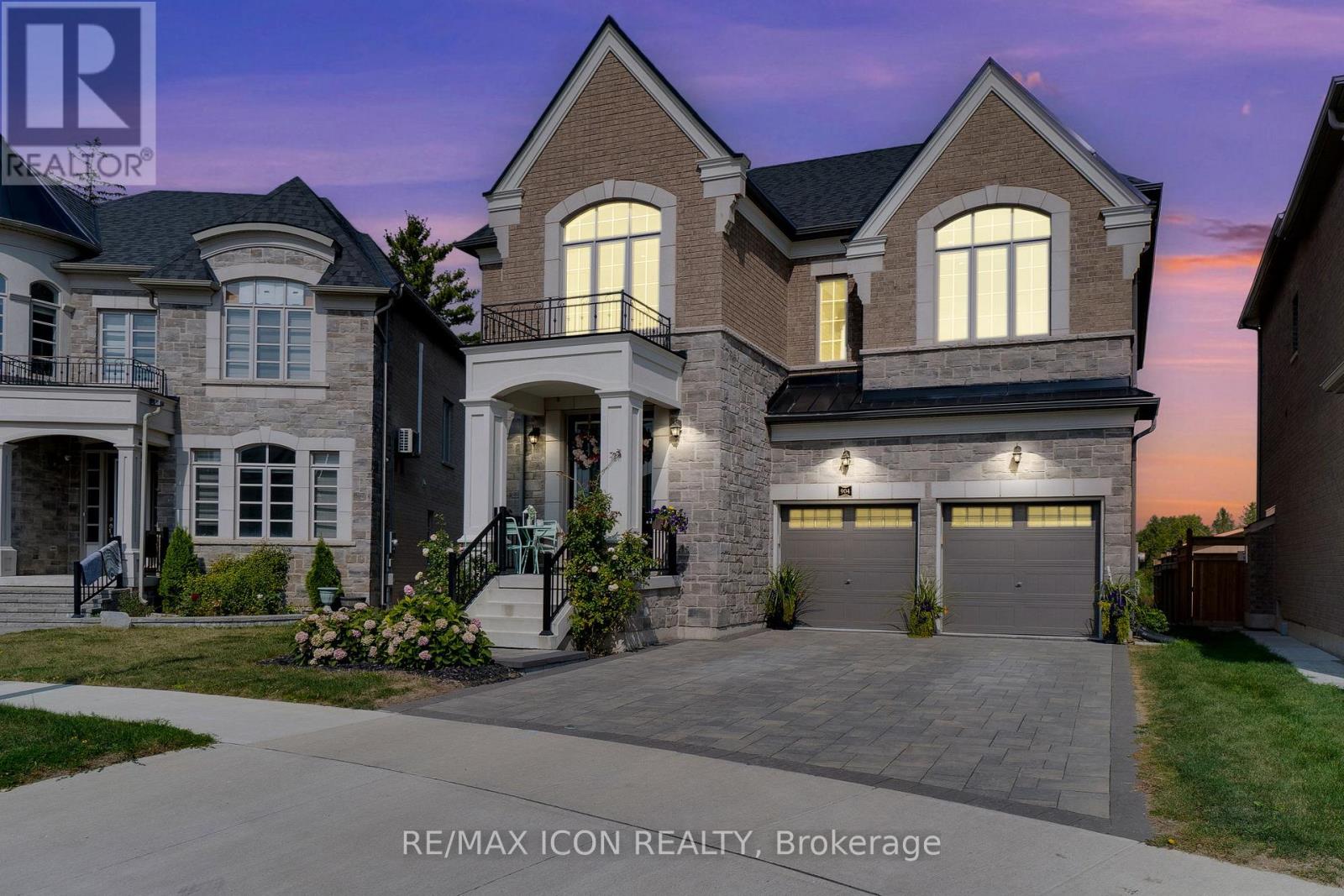 904 Forest Creek Ct, Kitchener, ON N2R 0M6
