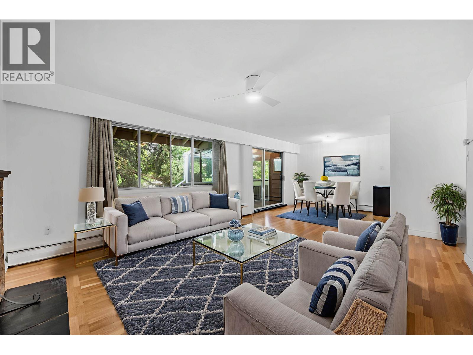 555 W 28th Street Unit 704, North Vancouver, BC V7N 2J7
