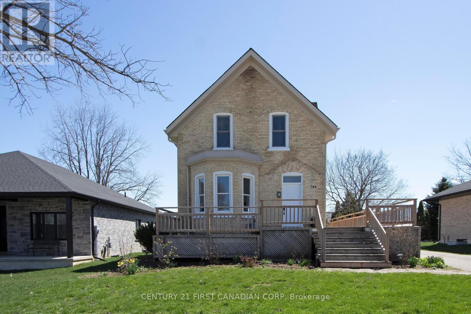 146 Main St N, Huron East, ON N0K 1W0