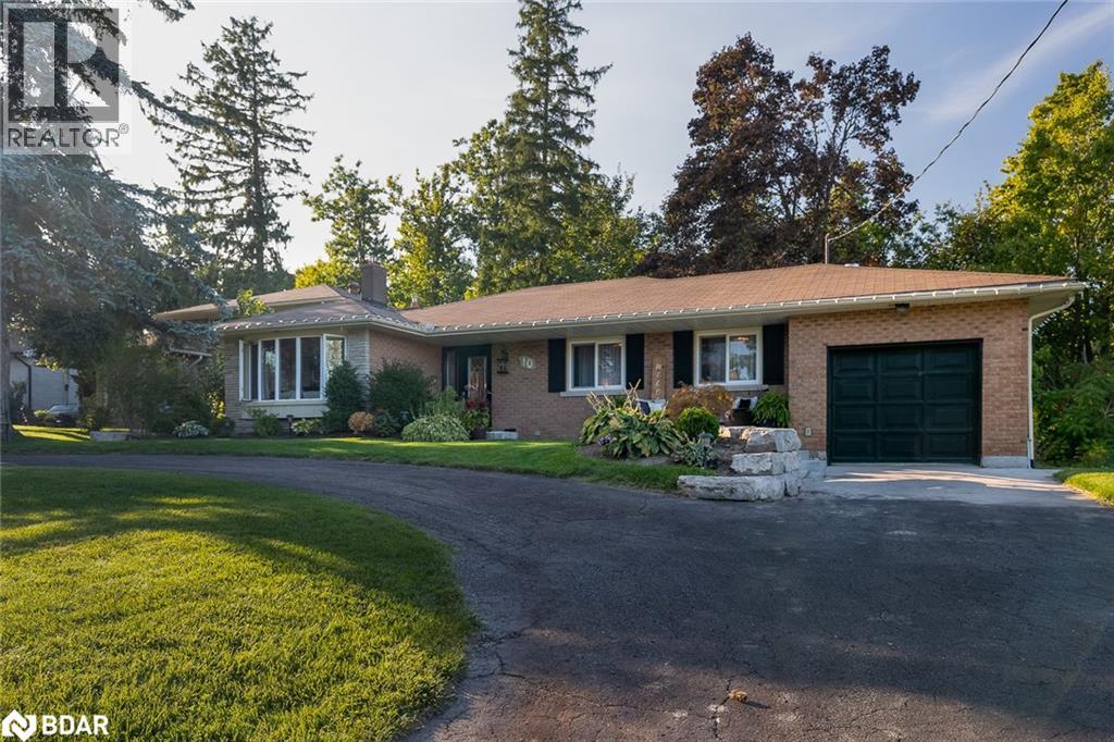 10 Ottaway Ave, Barrie, ON L4M 2W7