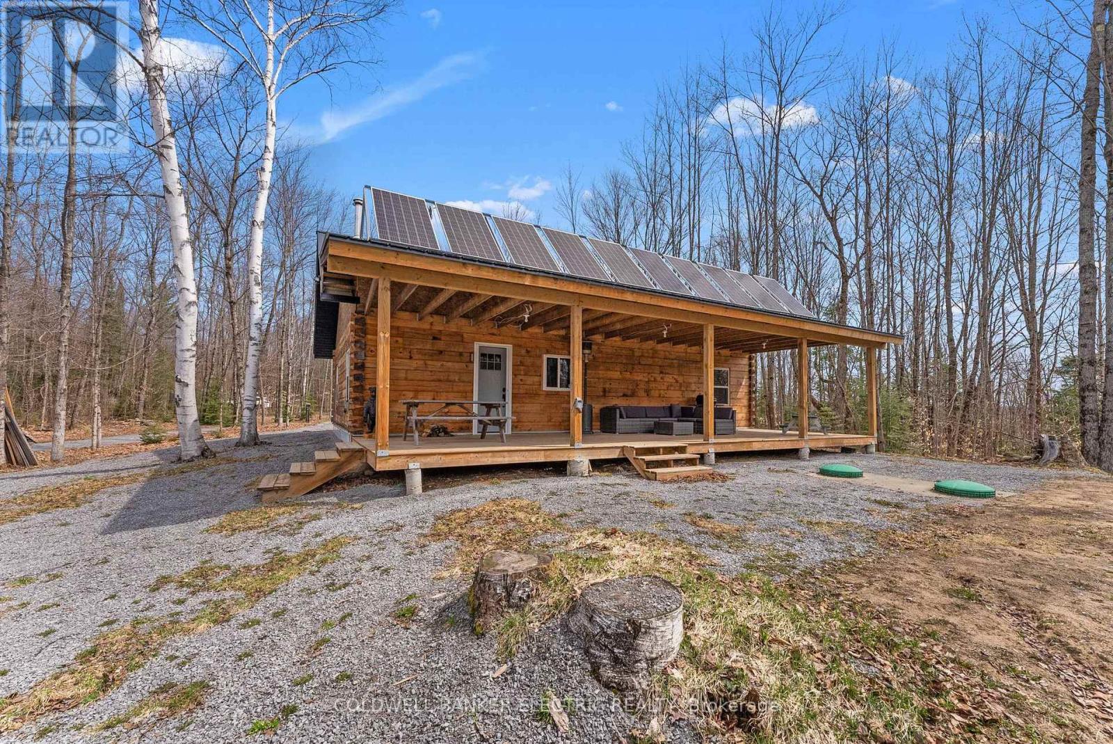 2075 Dyno Rd, Highlands East, ON K0L 1M0