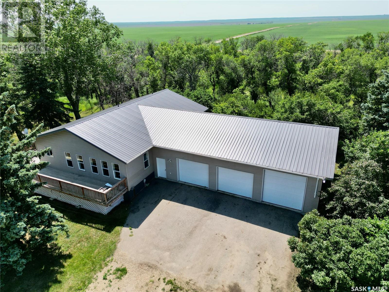 Tribune Acreage Near Weyburn, Souris Valley Rm No. 7, SK S0C 1Z0