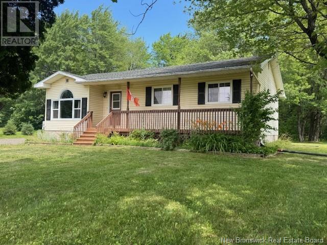 41 King St, Petitcodiac, NB E4Z 4J4