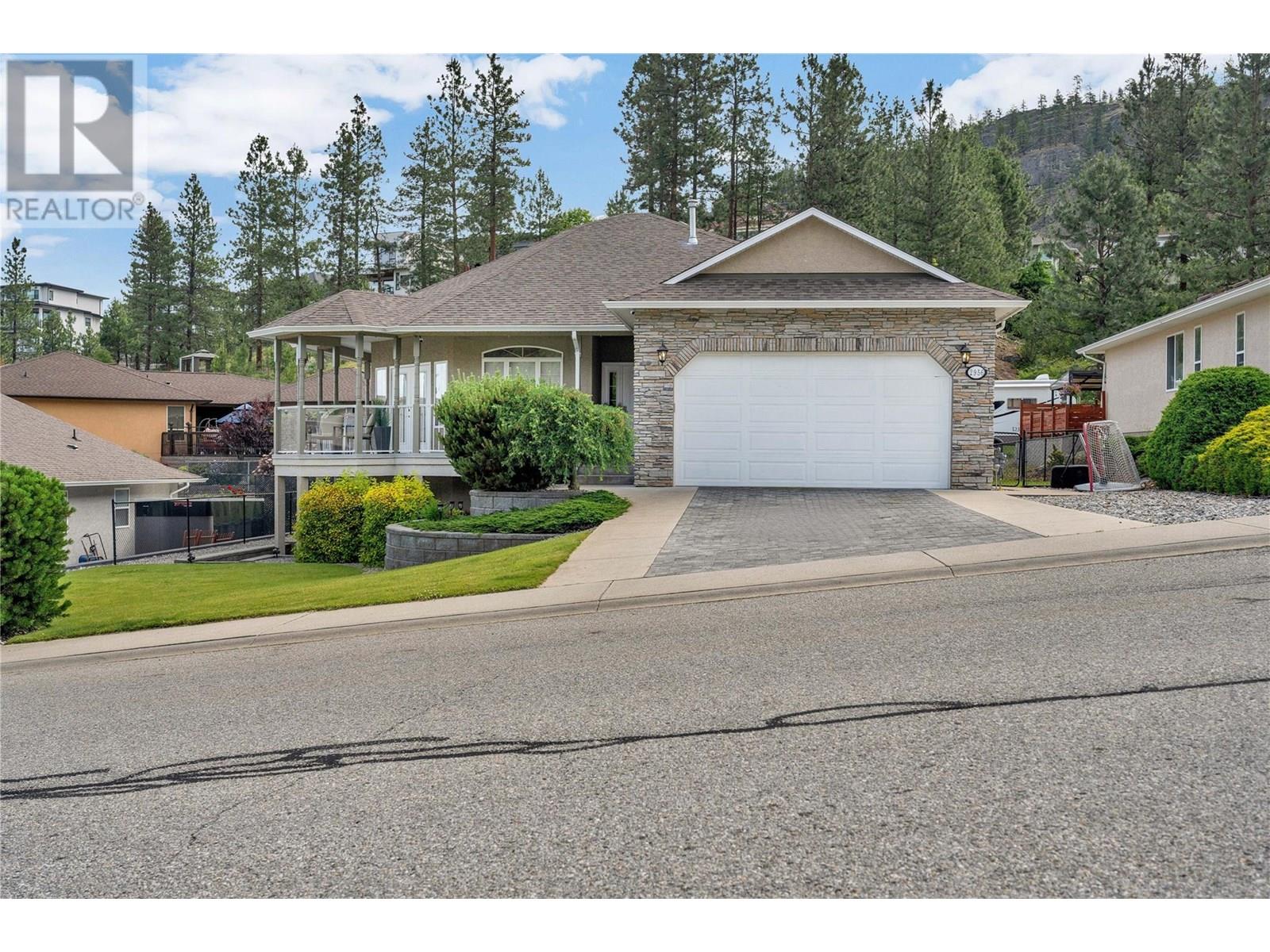 2956 Evergreen Dr, Penticton, BC V2A 9A8