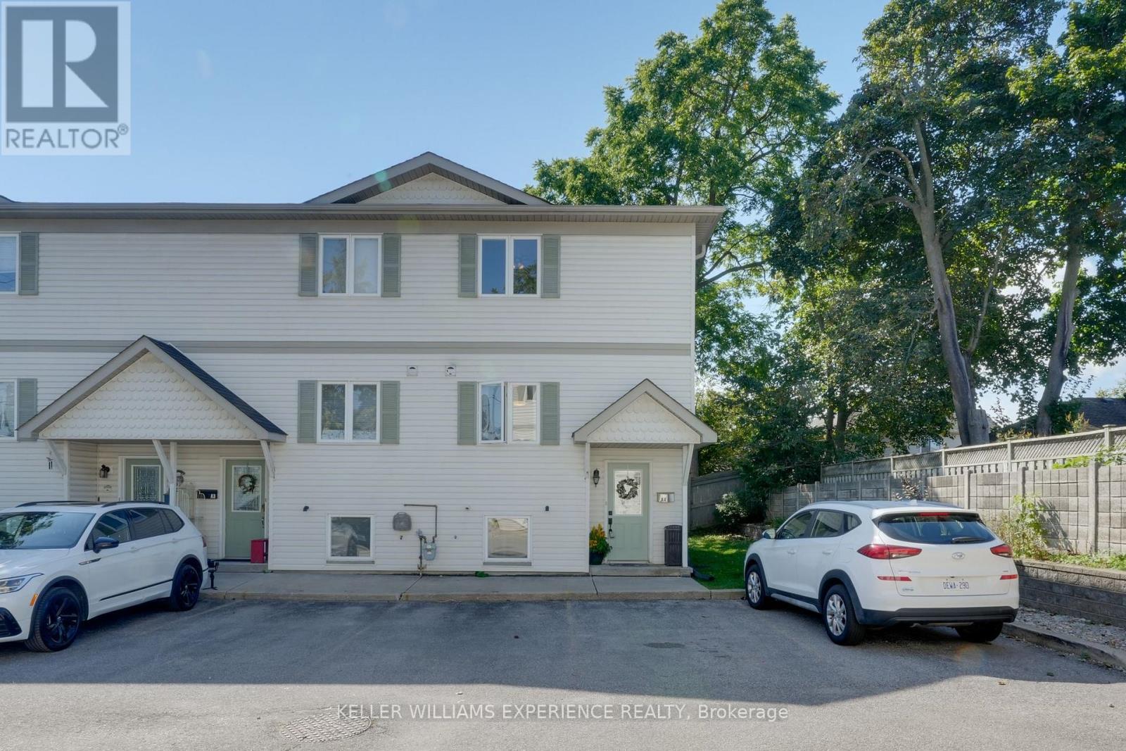 440 Yonge St Unit A4 St, Barrie, ON L4N 4E2