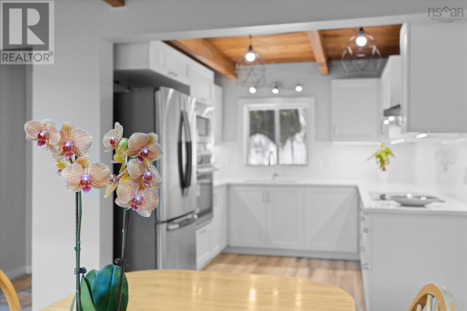 115 Parkdale Ave, Bridgewater, NS B4V 1L8