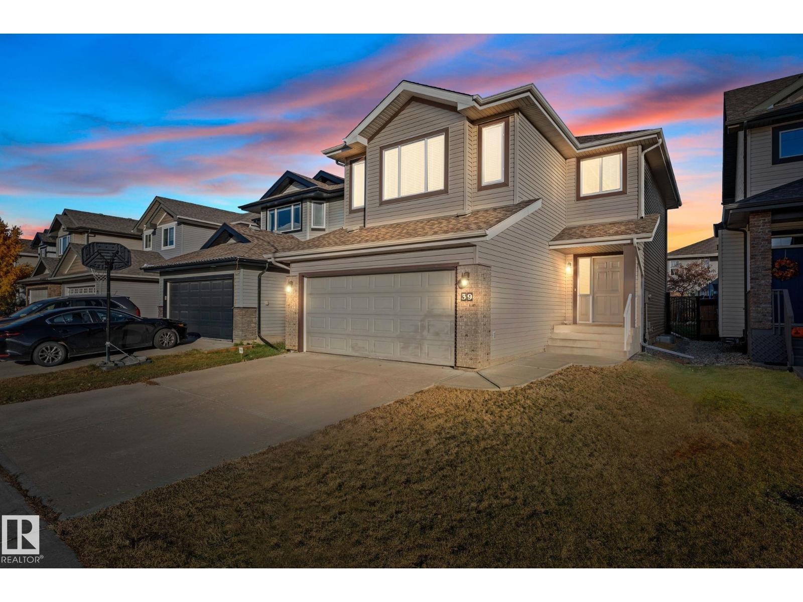 39 Newgate Way, St. Albert, AB T8N 4C5