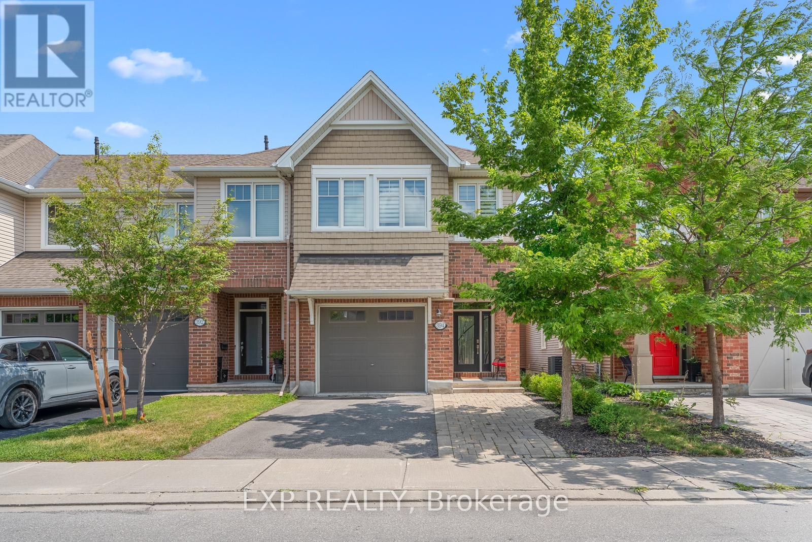 394 Warmstone Dr, Ottawa, ON K2S 1B9