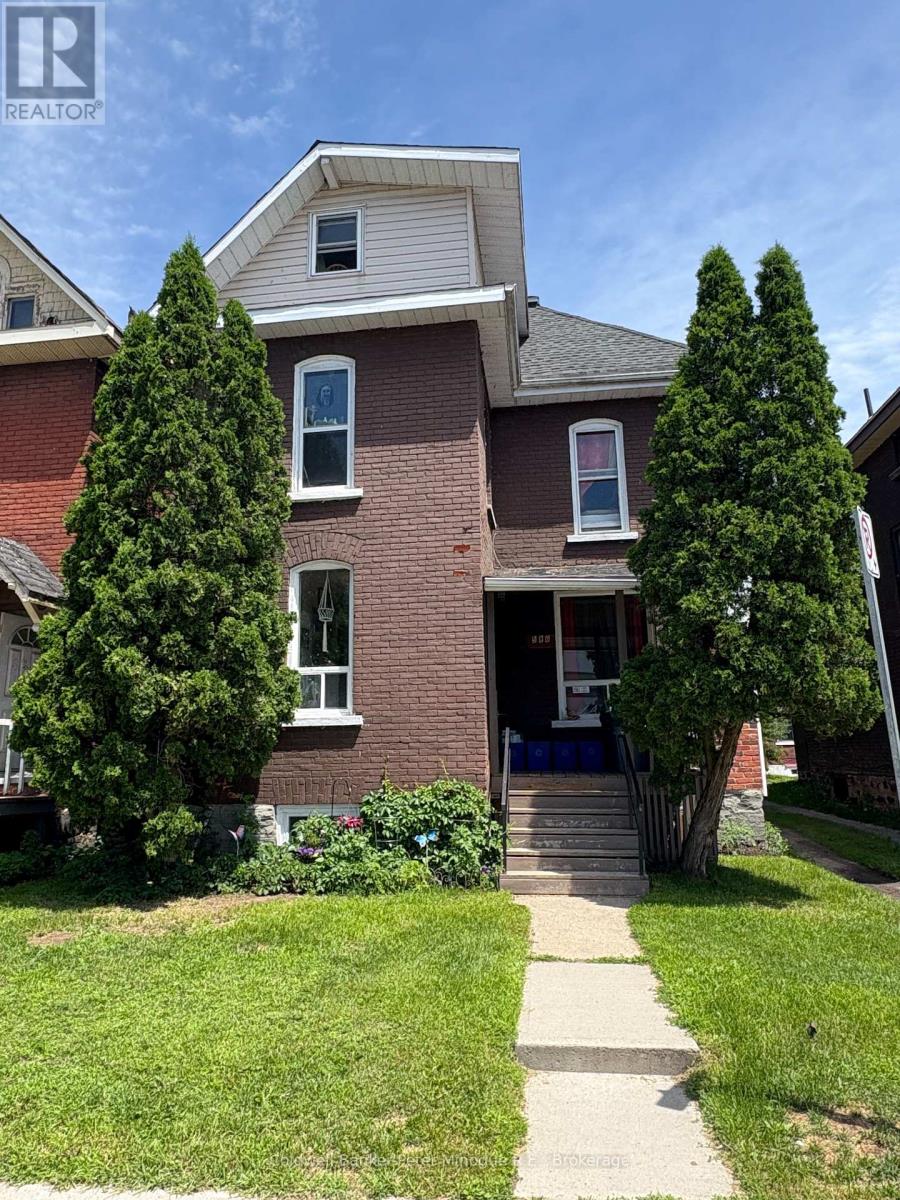 586 Main St E, North Bay, ON P1B 1B8