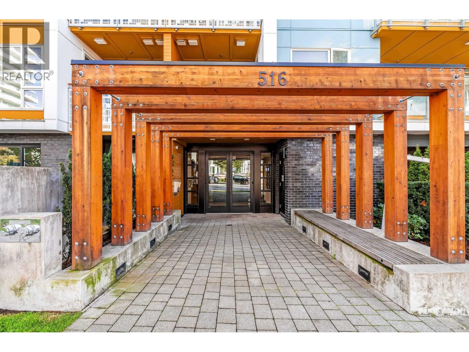 516 Foster Avenue Unit 503, Coquitlam, BC V3J 0H8