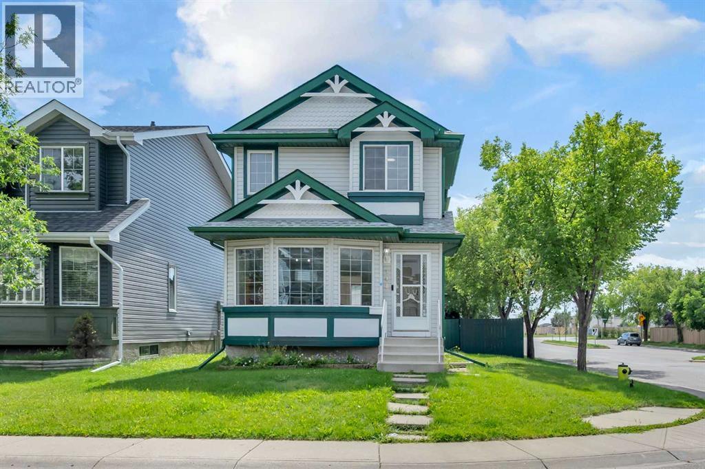 148 Tarington Park NE, Calgary, AB T3J 3V6