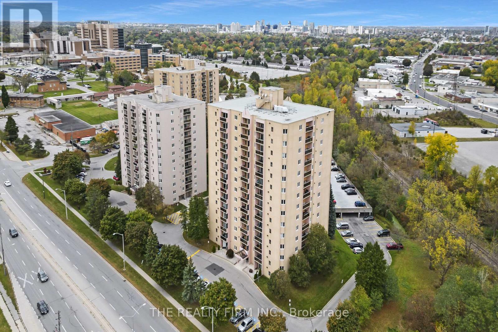 504 858 Commissioners Rd E, London, ON N6C 5Y5