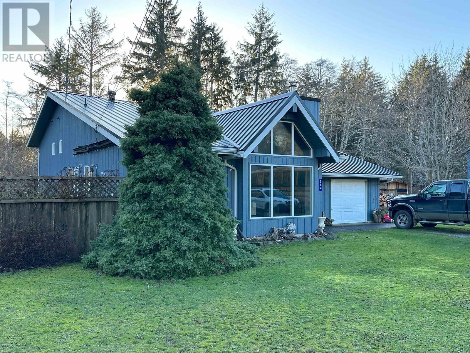 362 Christina Pl, Skidegatesandspit, BC V0T 1T0