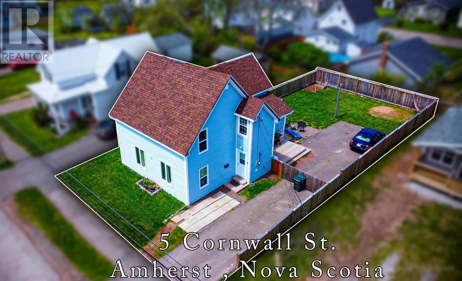 5 Cornwall St, Amherst, NS B4H 1H3