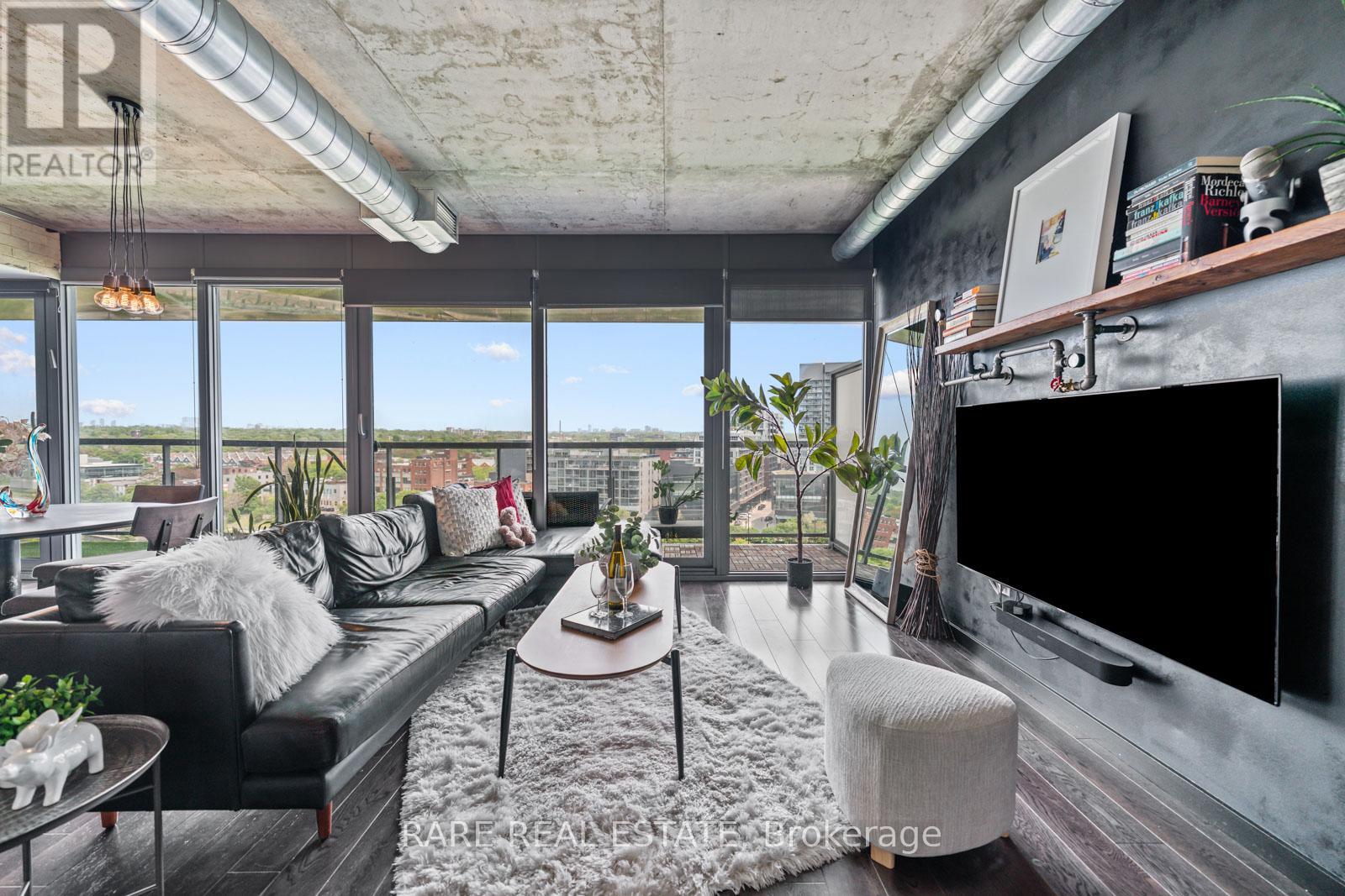 1125 32 Trolley Cres, Toronto, ON M5A 0E8