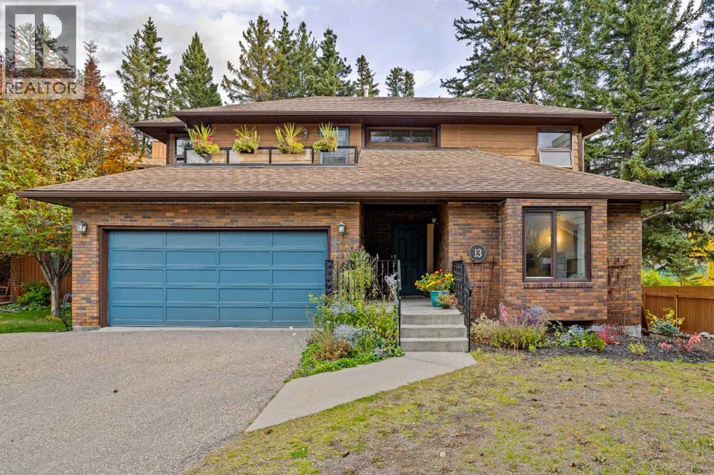 13 Riverview Pl, Canmore, AB T1W 2B9