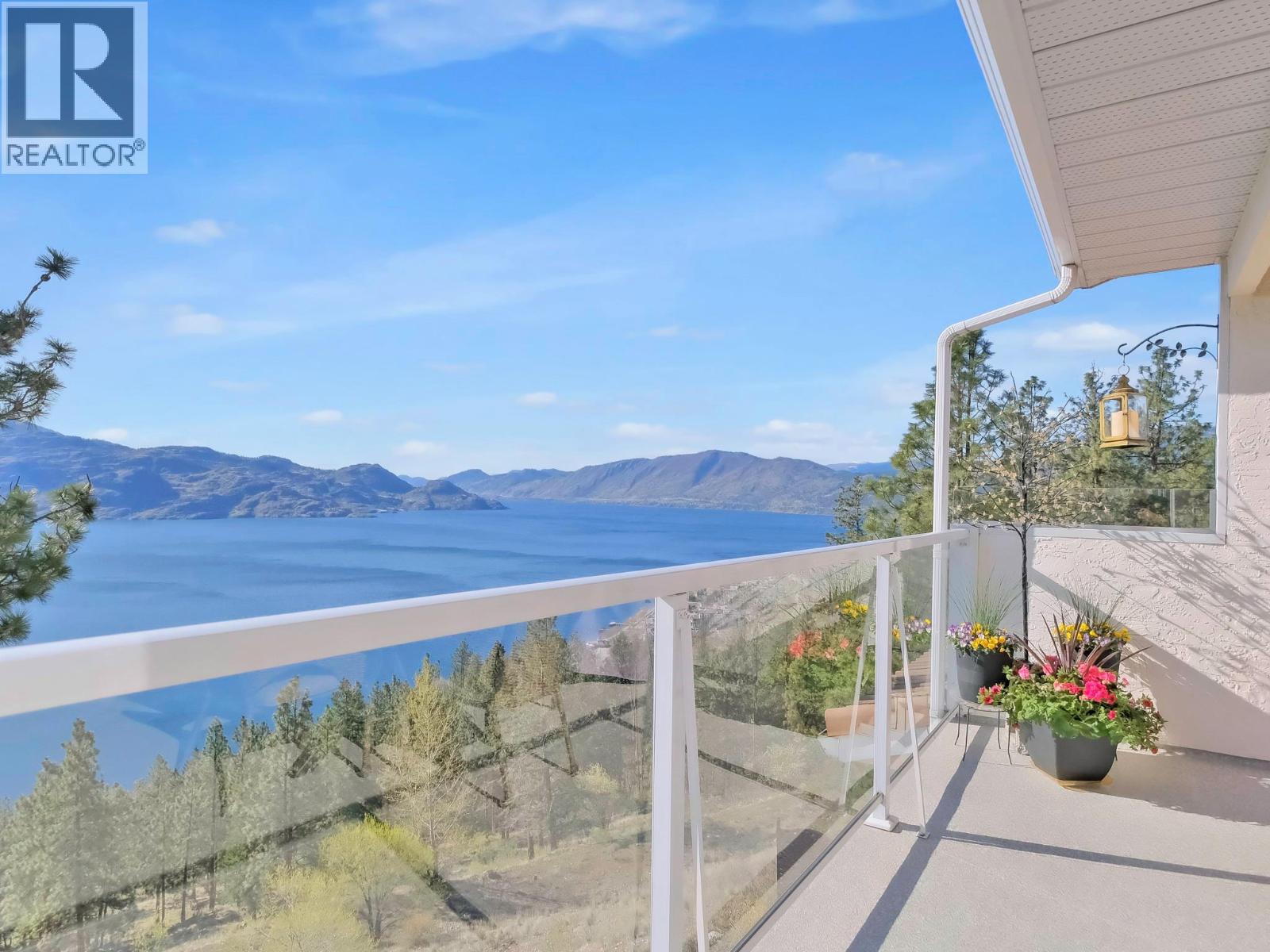4470 Ponderosa Drive Unit 204, Peachland, BC V0H 1X5