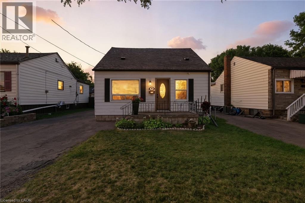 347 Weir St N, Hamilton, ON L8H 5G6