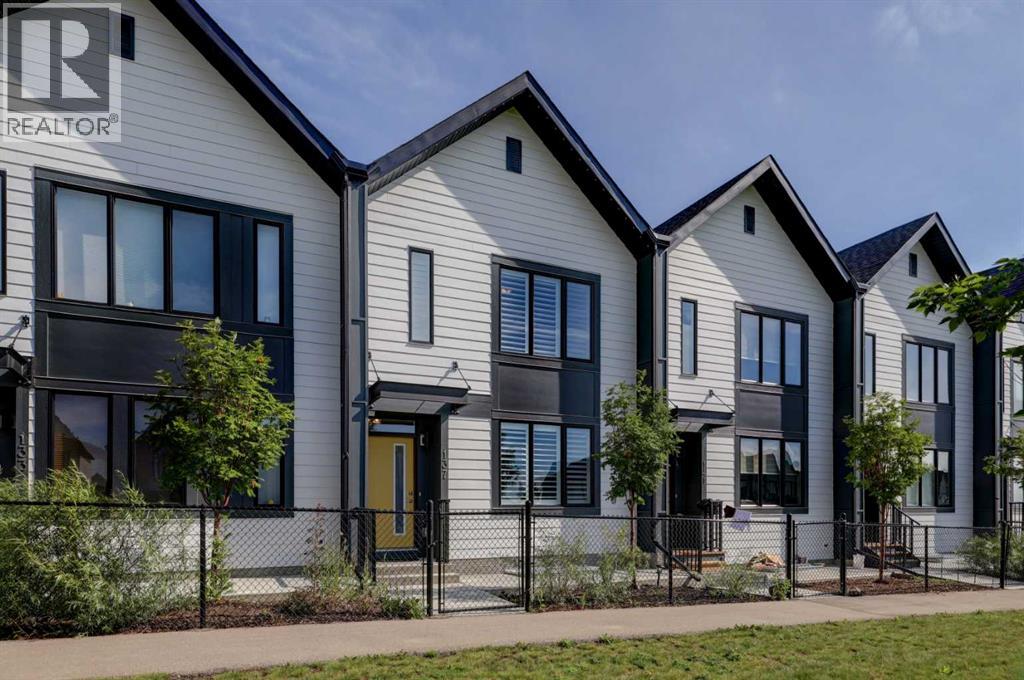 137 S Point Greenway SW, Airdrie, AB T4B 5J3