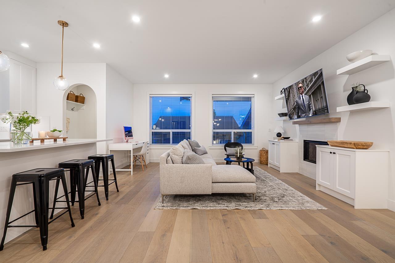 21 Avenue Unit 16792 #a, Surrey, BC V3Z 0M3