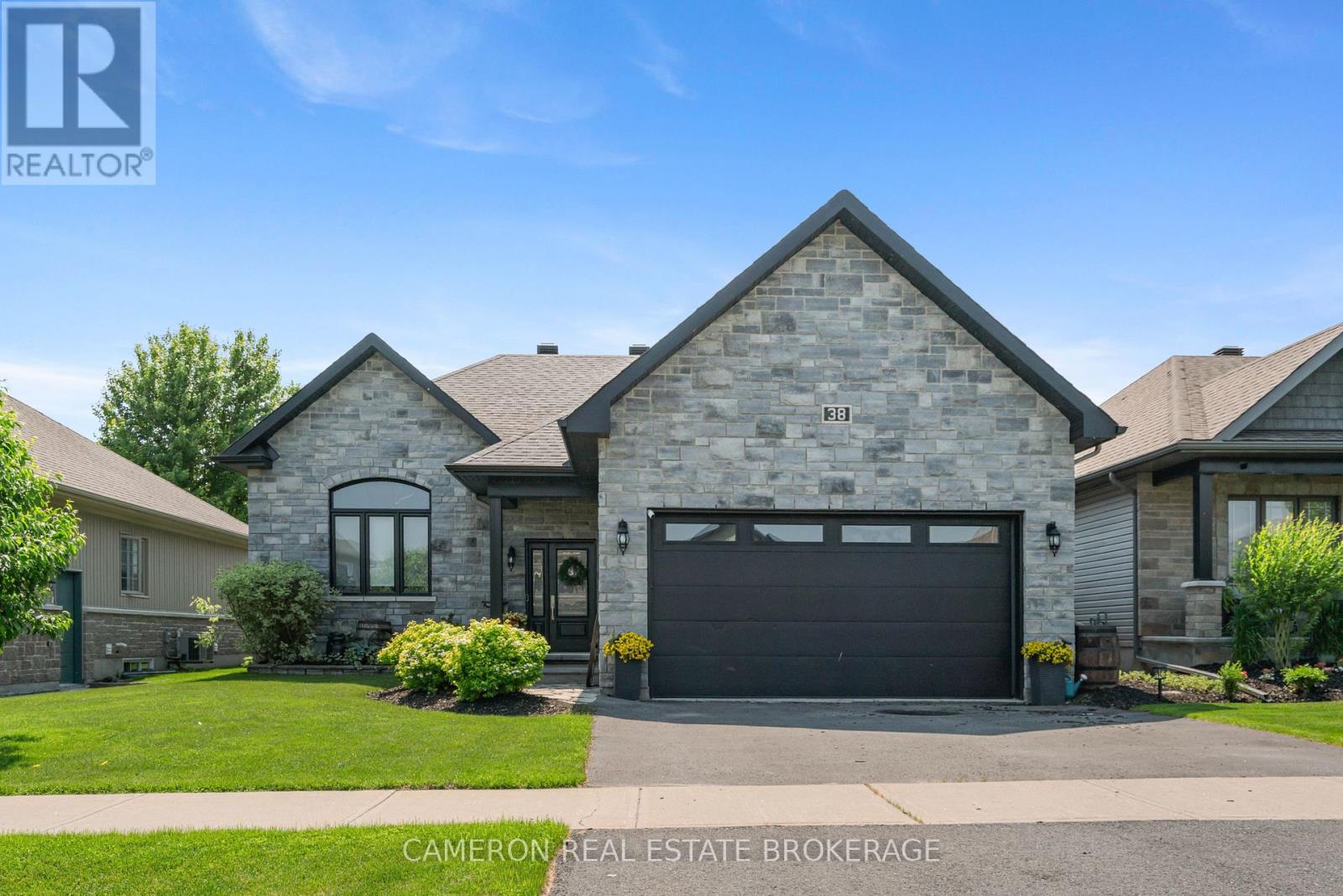 38 Jim Brownell Blvd, South Stormont, ON K0C 1P0
