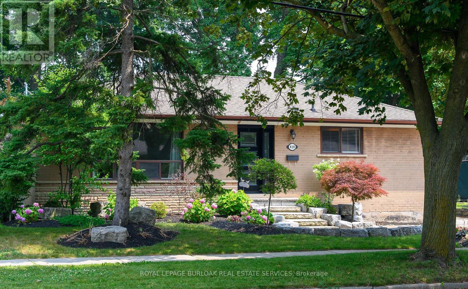 419 Hampton Heath Rd, Burlington Appleby, ON L7L 4R3