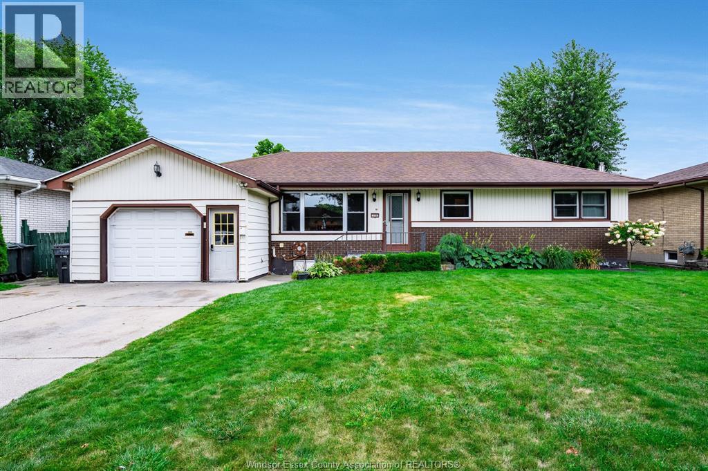 104 Danforth Ave, Leamington, ON N8H 2R2