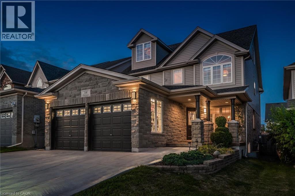 38 Amelia St, Kitchener, ON N2A 4K2