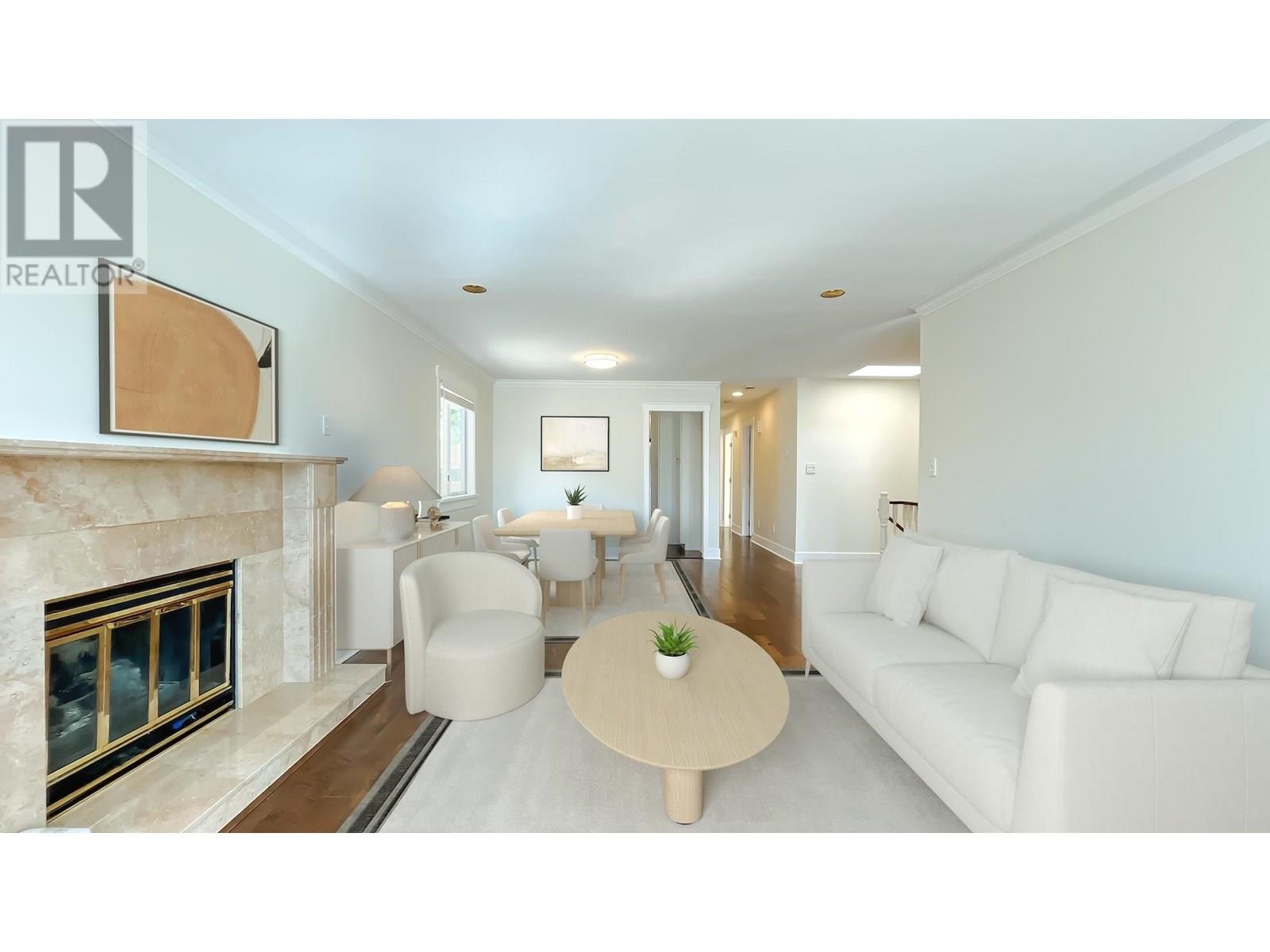 5076 Smith Ave, Burnaby, BC V5G 2W7