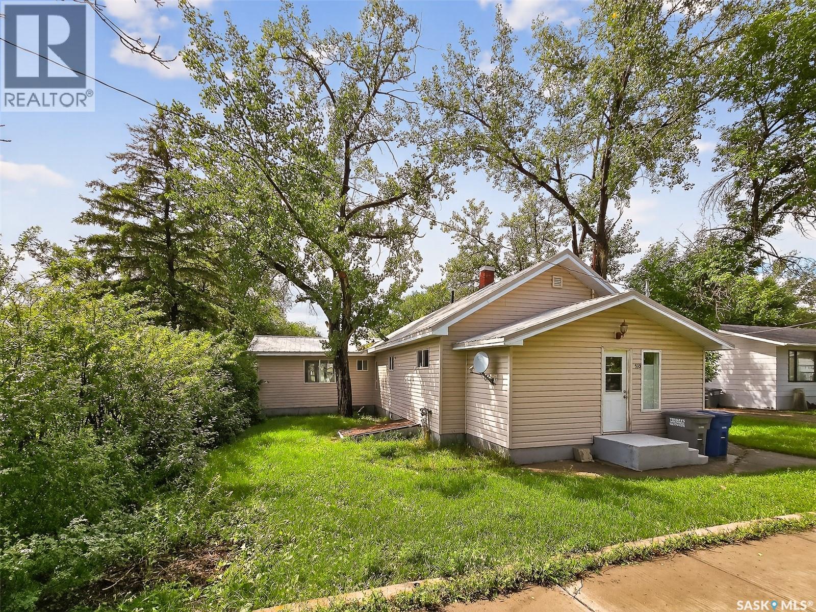 510 5th Street, Chaplin, SK S0H 0V0