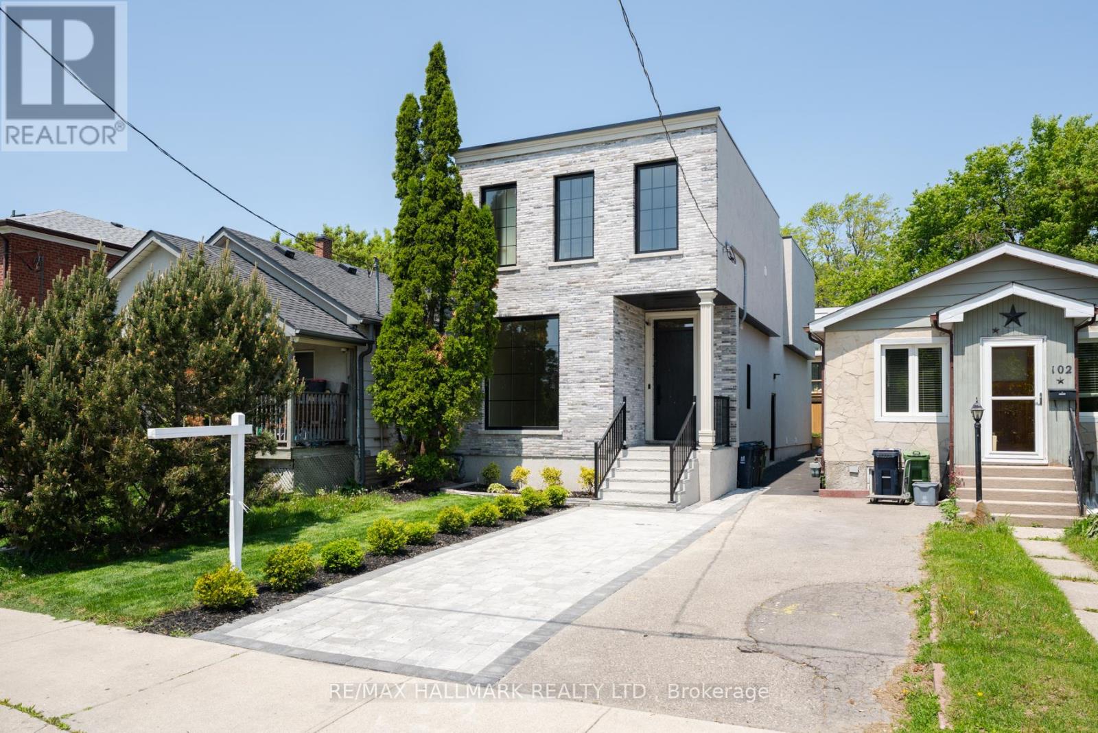104 Newcastle St, Toronto, ON M8Z 1C8