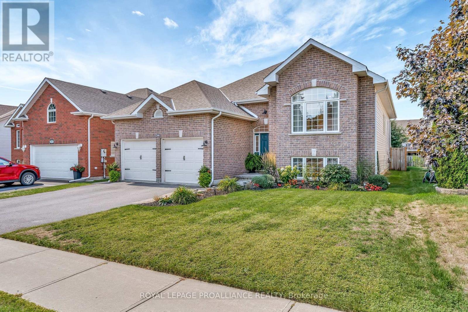 34 Finch Dr, Belleville, ON K8P 5M6