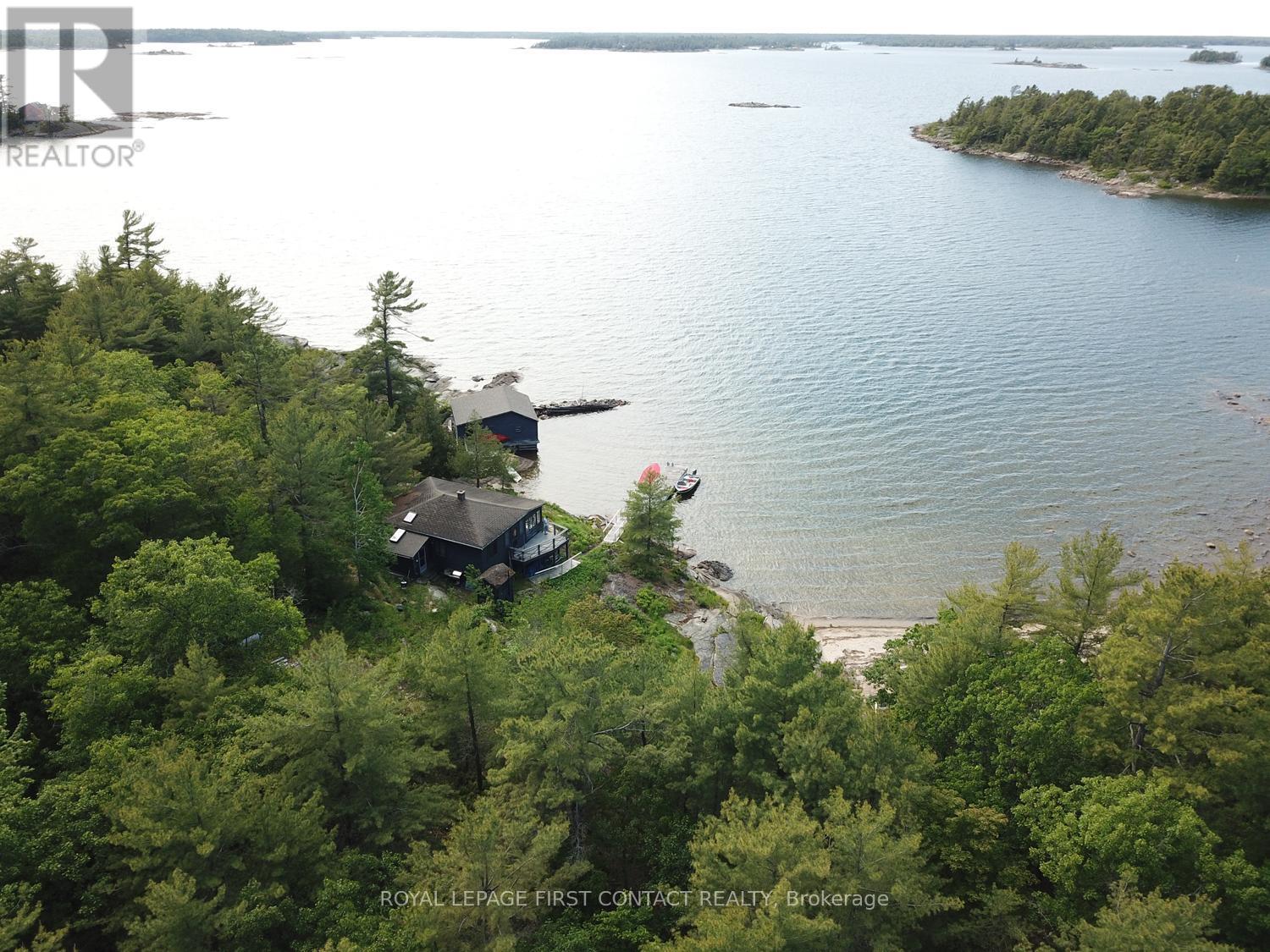 25 Shawanaga Landing Rd, The Archipelago Archipelago North, ON P0G 1K0