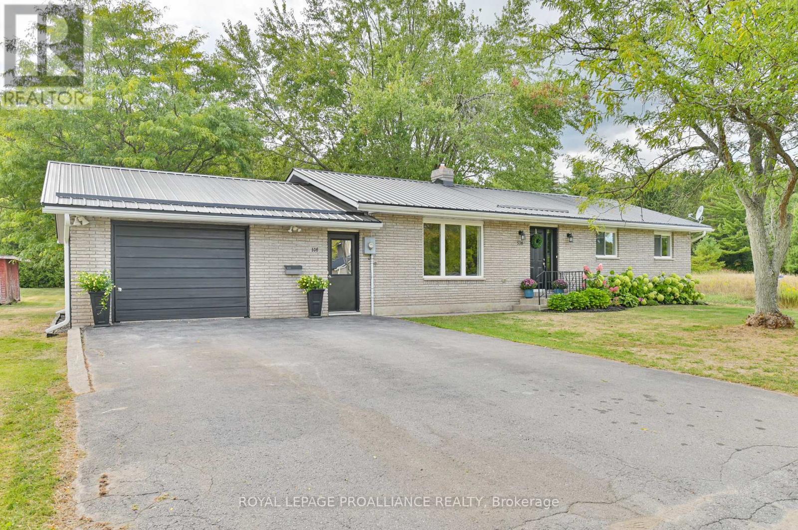 538 Metcalf St, Tweed, ON K0K 3J0