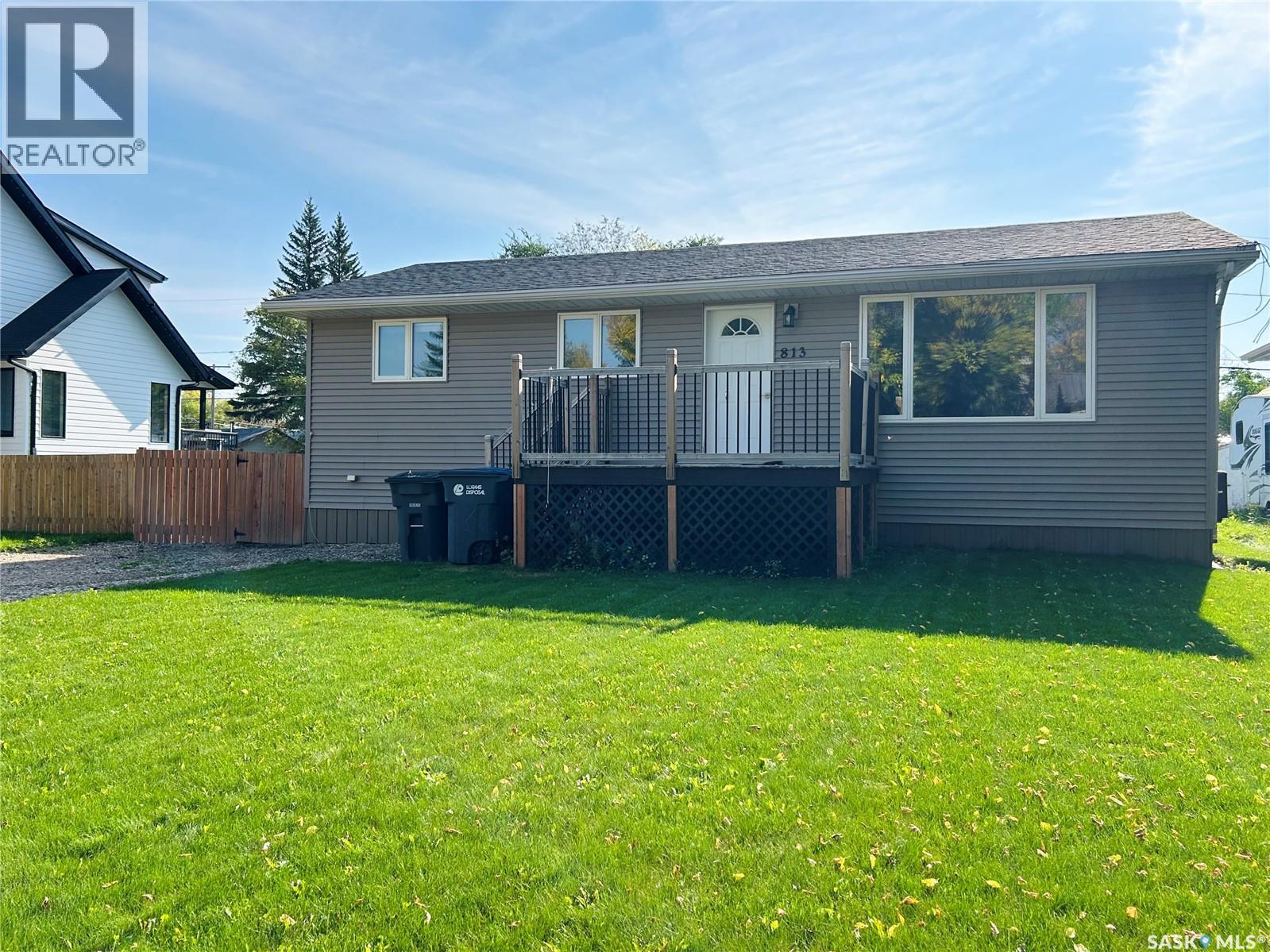 813 Moose St, Moosomin, SK S0G 3N0