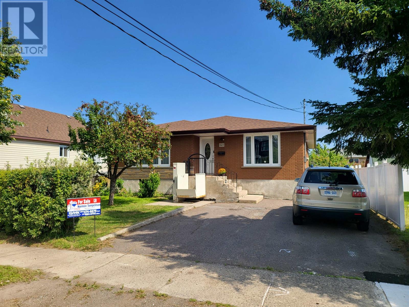 327 Ontario St, Thunder Bay, ON P7B 3G9