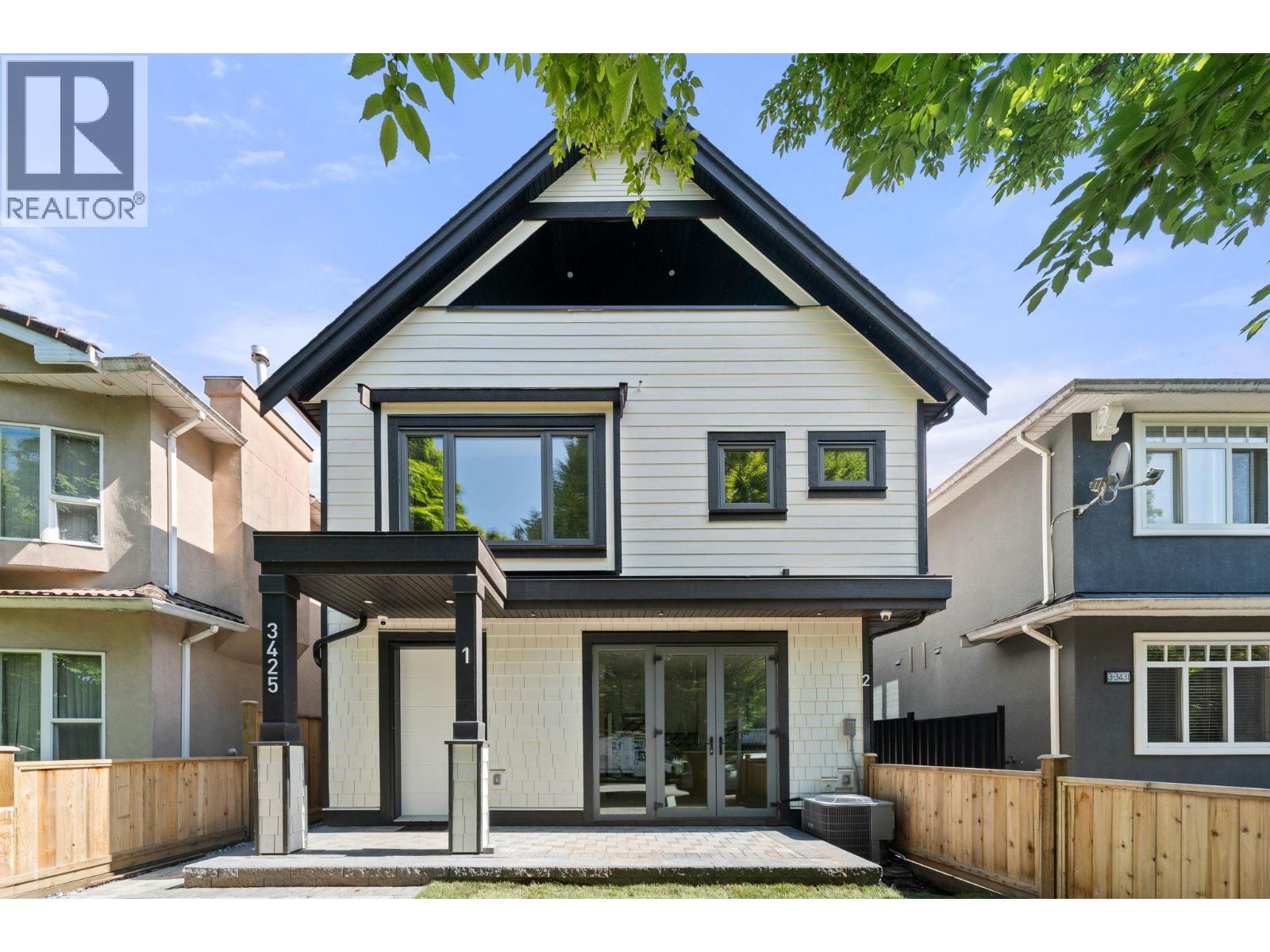 3425 Archimedes St, Vancouver, BC V5R 4W4