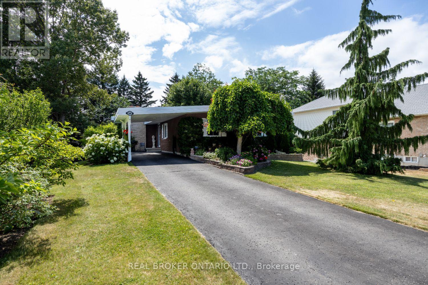 2640 Prestonvale Rd, Clarington, ON L1E 2R9