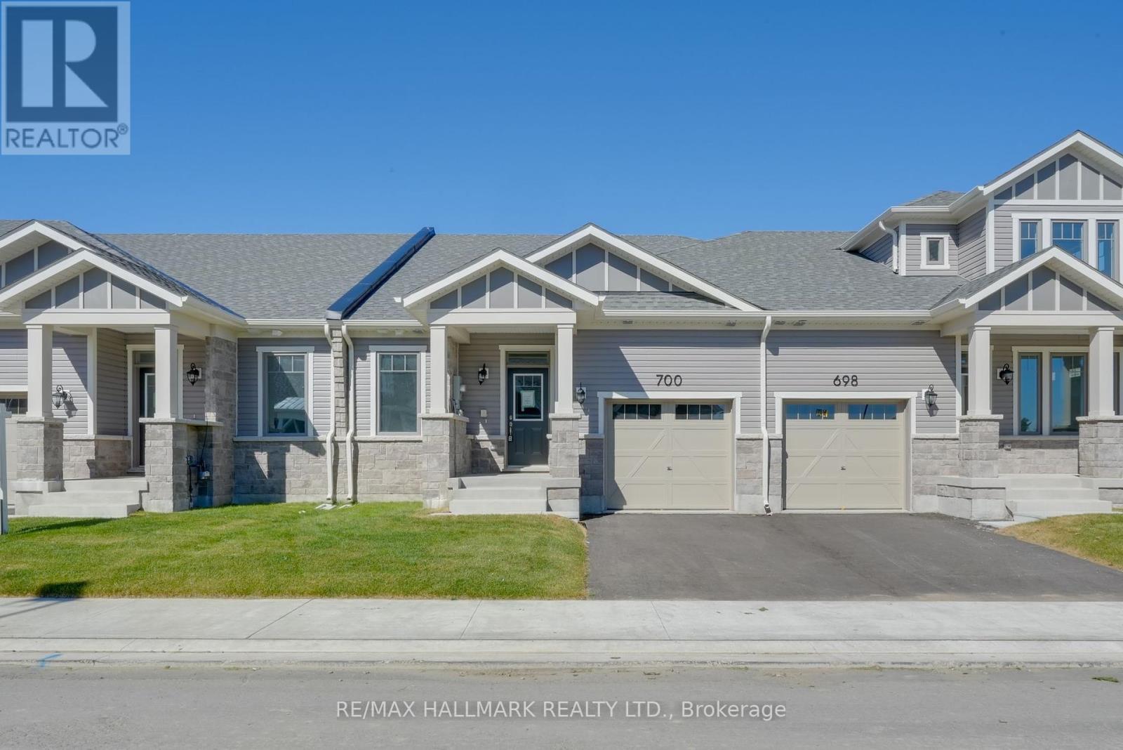 700 Sargeant Pl N, Innisfil, ON L9S 0R9