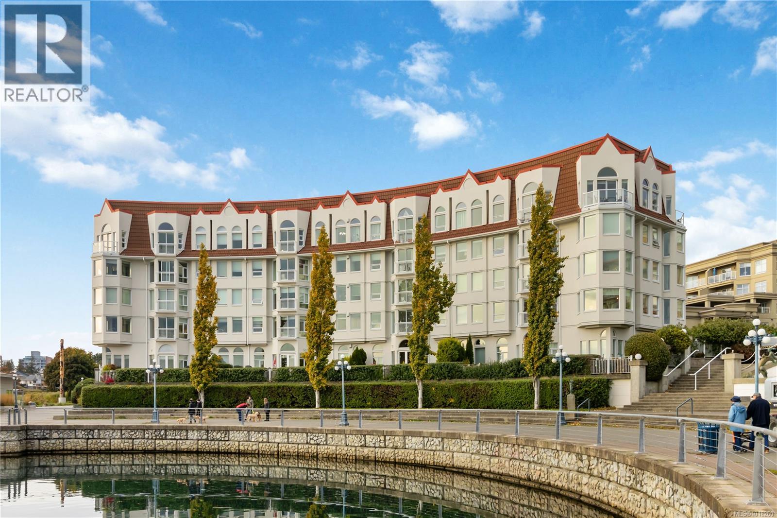 11 Cooperage Pl Unit 405 Pl, Victoria, BC V9A 7J9