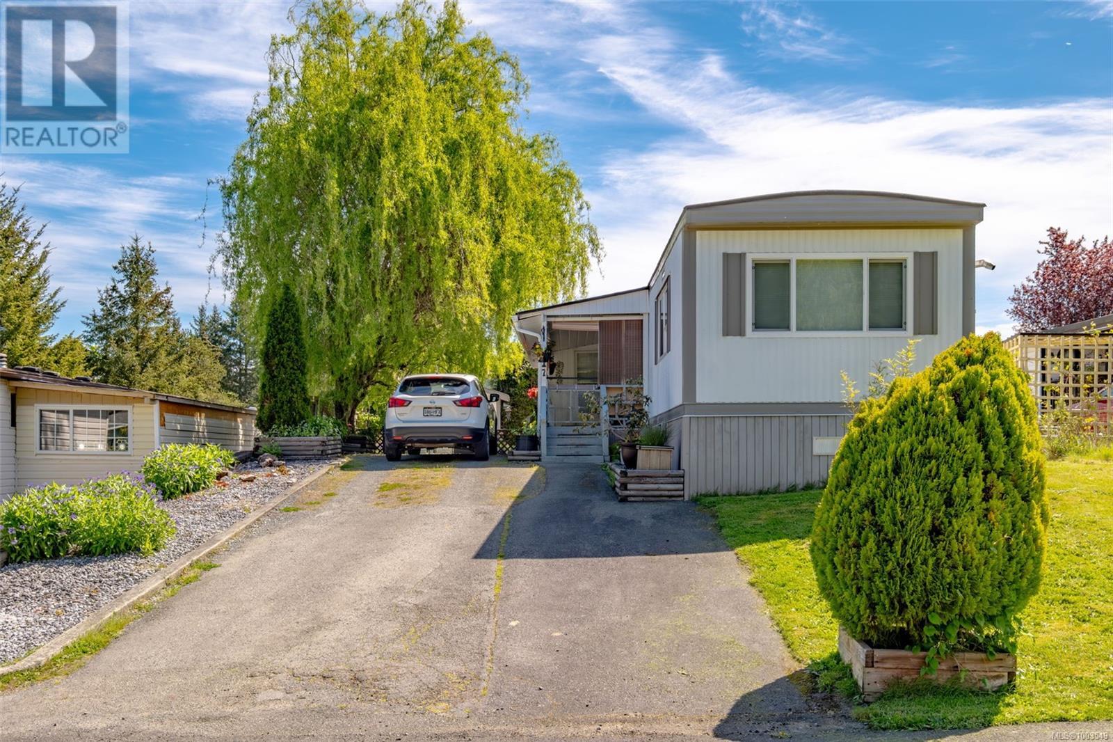 61 12th St Unit 17 St, Nanaimo, BC V9R 6L2