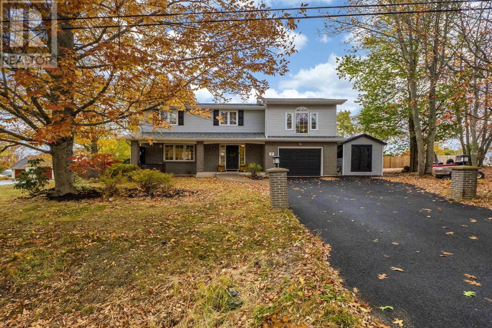 7 Sexton Ct, Falmouth, NS B0P 1L0